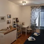 Apartment Yes